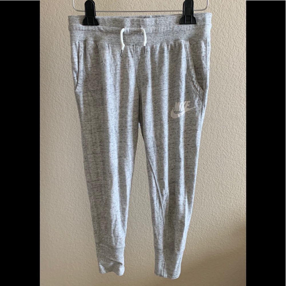 Capri Nike Sweats